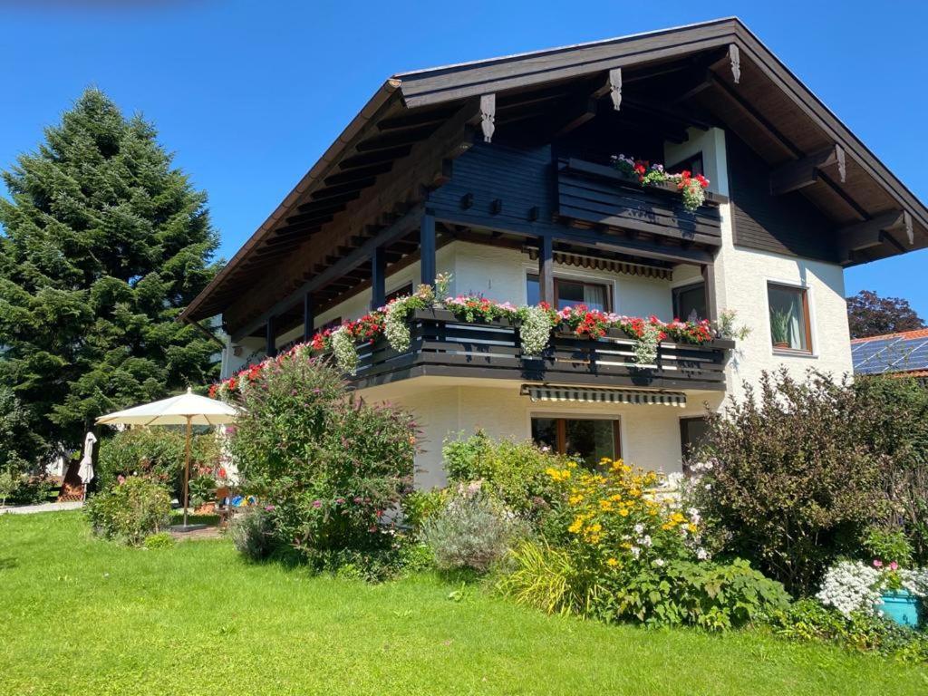 Charmantes Garten-Apartment: Erholung Im Chiemgau Unterwössen Zewnętrze zdjęcie